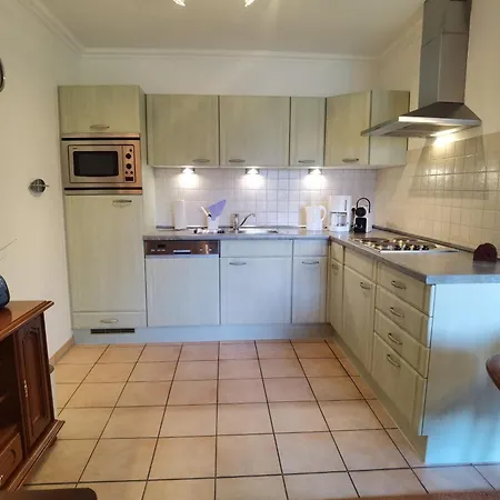 아파트 Juliane In Der Zum Kronprinzen Direkt Gegenueber Der Saarow Therme