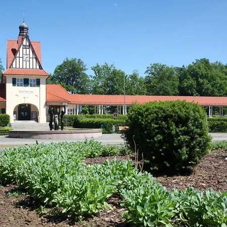 Juliane In Der Zum Kronprinzen Direkt Gegenüber Der Saarow Therme Apartment Bad Saarow