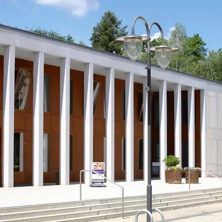 Juliane In Der Zum Kronprinzen Direkt Gegenueber Der Saarow Therme *