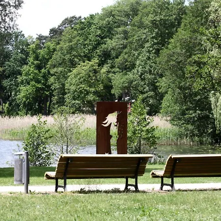 Juliane In Der Zum Kronprinzen Direkt Gegenueber Der Saarow Therme Бад-Заров