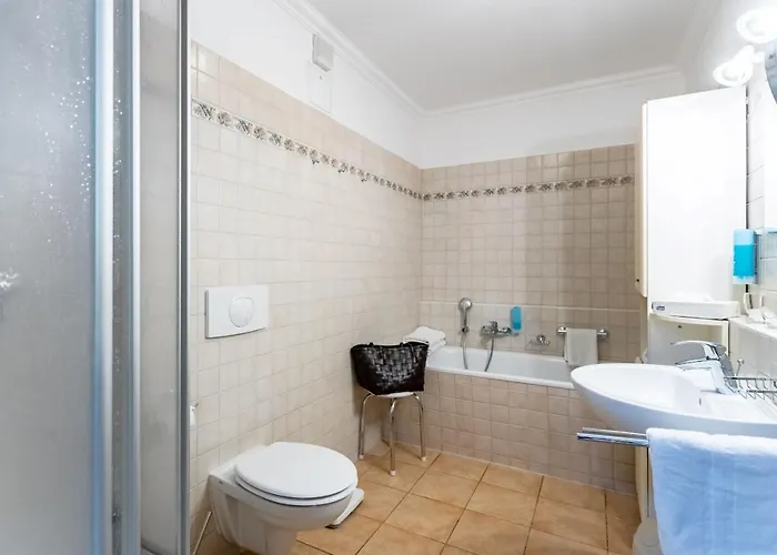 Juliane In Der Zum Kronprinzen Direkt Gegenueber Der Saarow Therme Appartement *